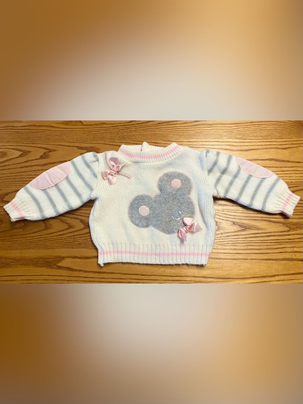 🎀 Vintage White Baby Sweater with Gray Mouse Applique & Elbow Patches 🎀